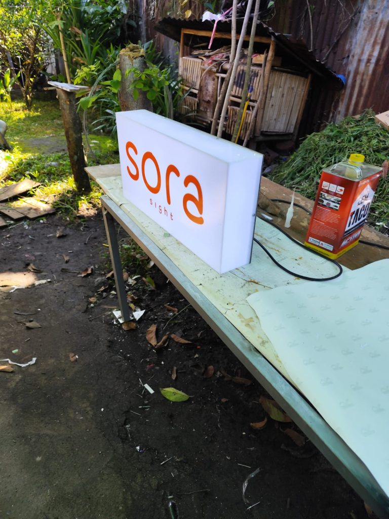 neonbox booth ukuran 40x60