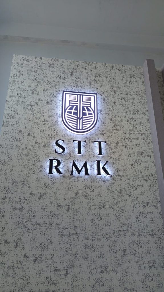 huruf timbul akrilik dan logo