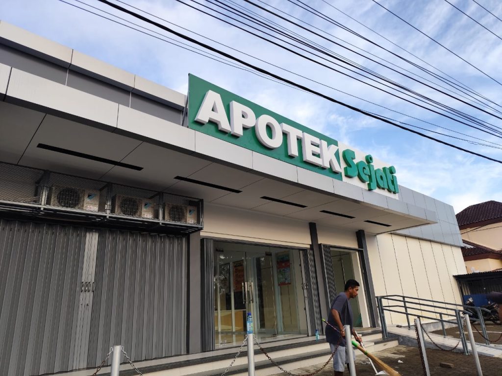 huruf timbul akrilik manado